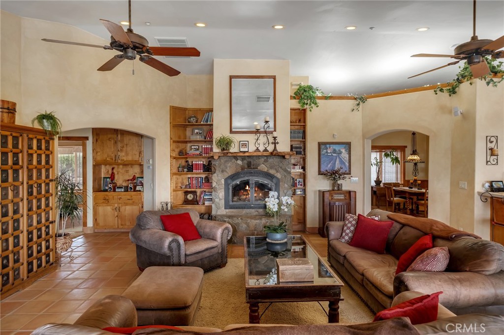 8334 Sky Line Property Photo 10