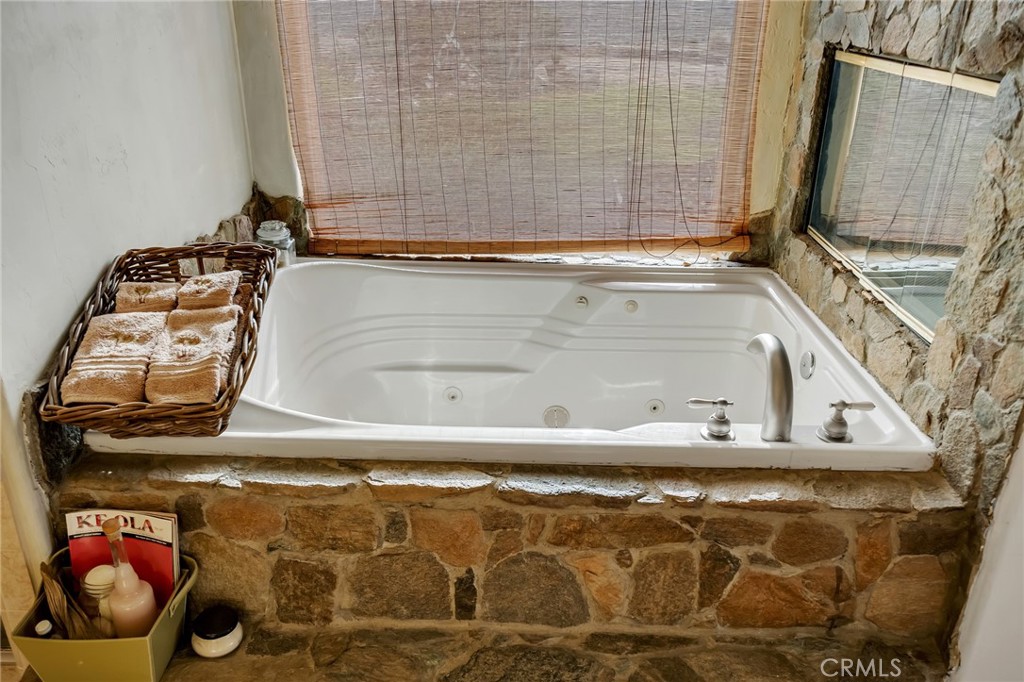 8334 Sky Line Property Photo 24
