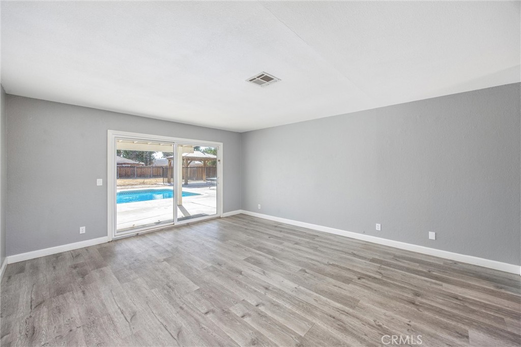 7508 Glider Property Photo 6