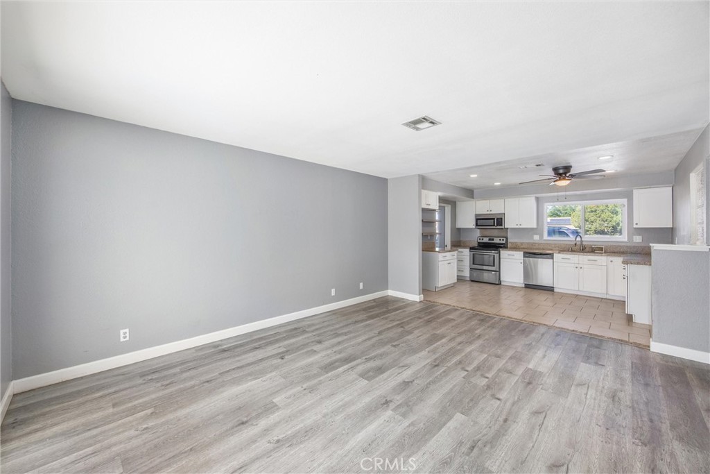 7508 Glider Property Photo 7