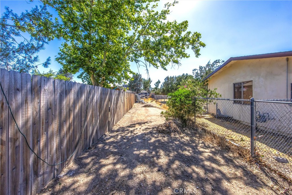 7508 Glider Property Photo 29