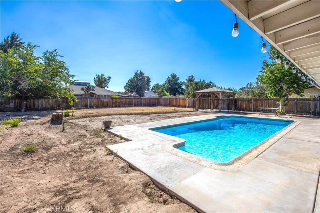 7508 Glider Property Photo 31
