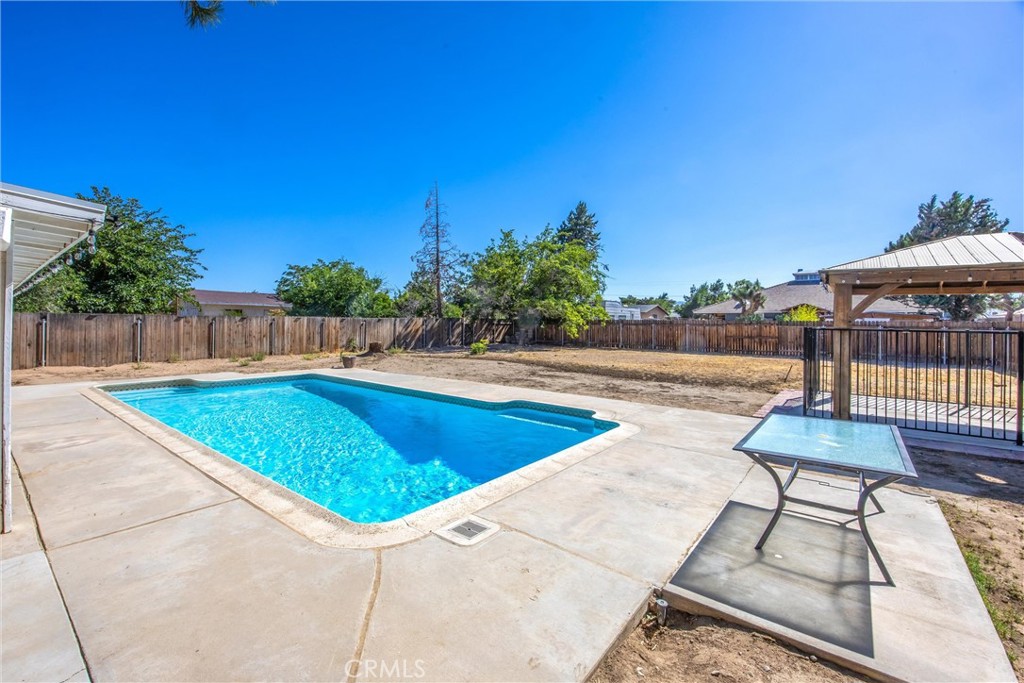 7508 Glider Property Photo 36