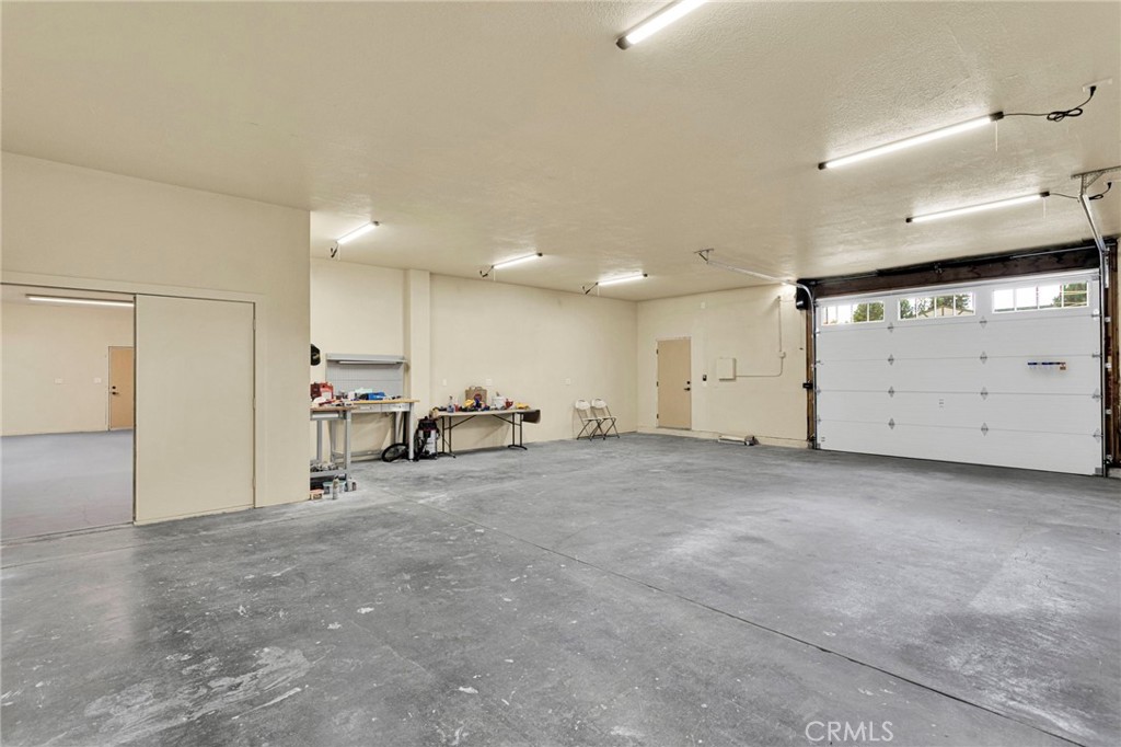 614 W Fairway Property Photo 3