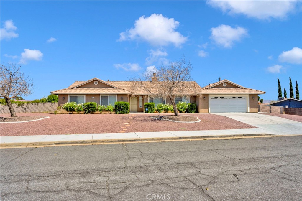 13935 Apple Creek Property Photo 1