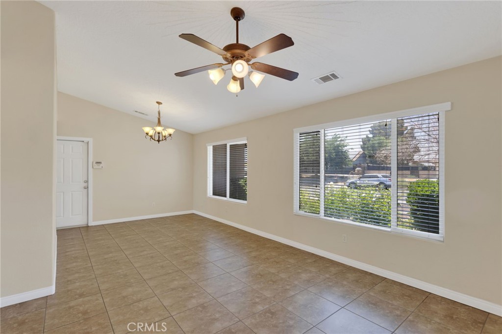 13935 Apple Creek Property Photo 6