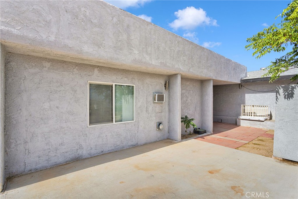 27763 Crestview Property Photo 7