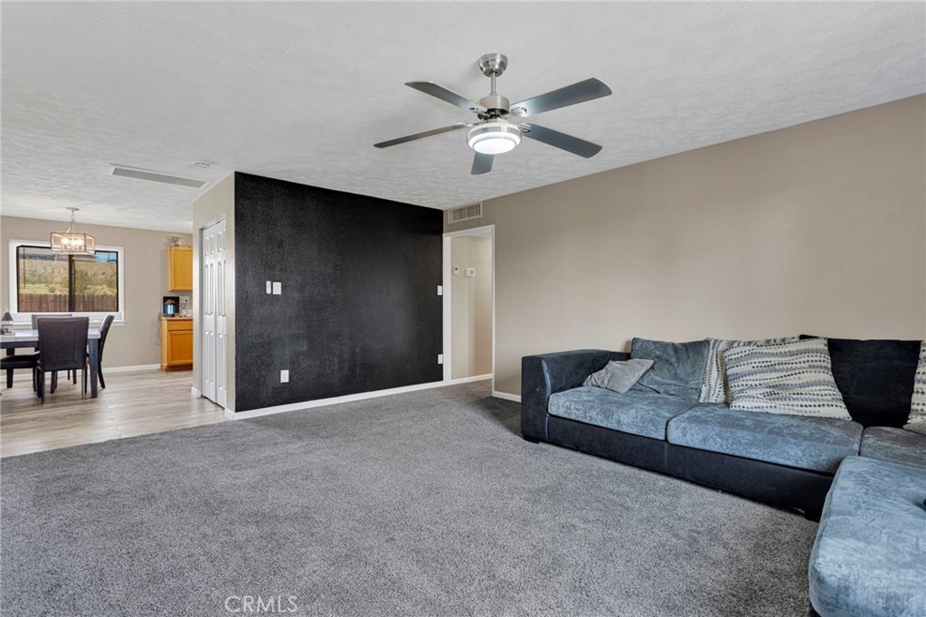 27763 Crestview Property Photo 10