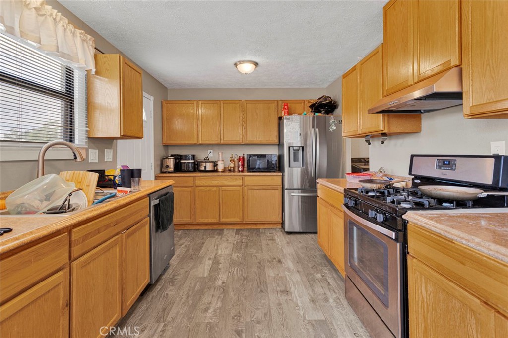 27763 Crestview Property Photo 15