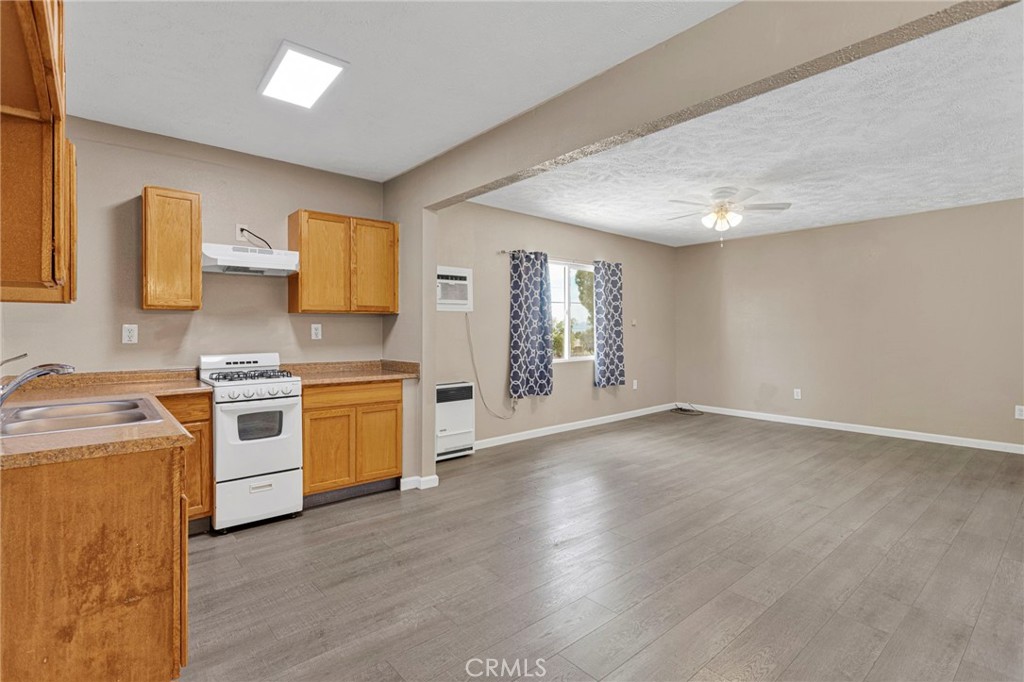 27763 Crestview Property Photo 30