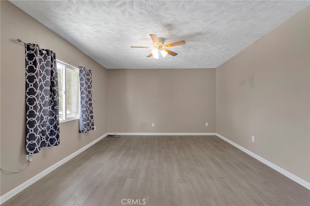27763 Crestview Property Photo 32