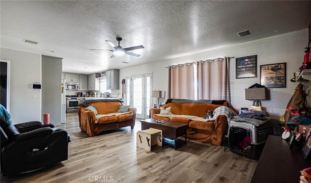 12786 4th Property Photo 6