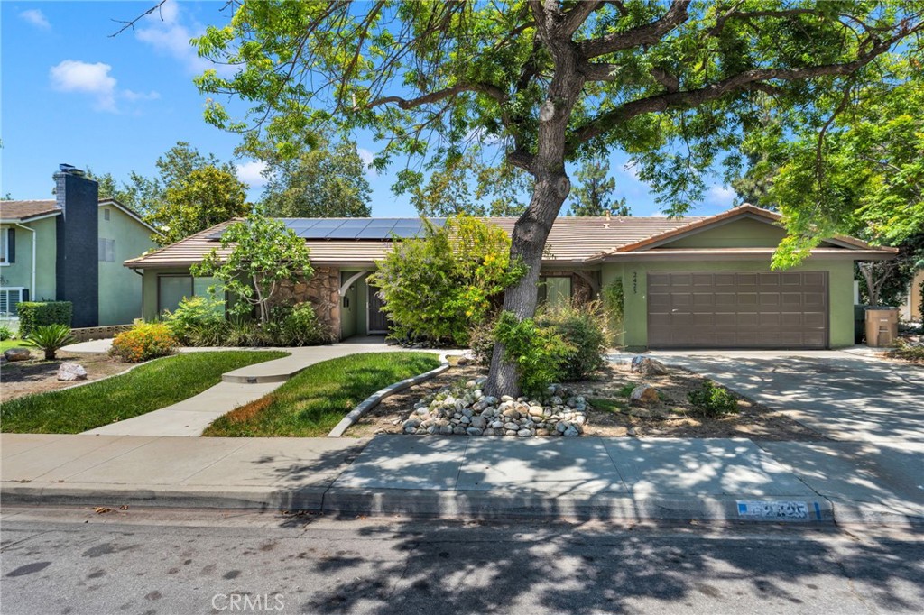2425 San Fernando Court Property Photo 1