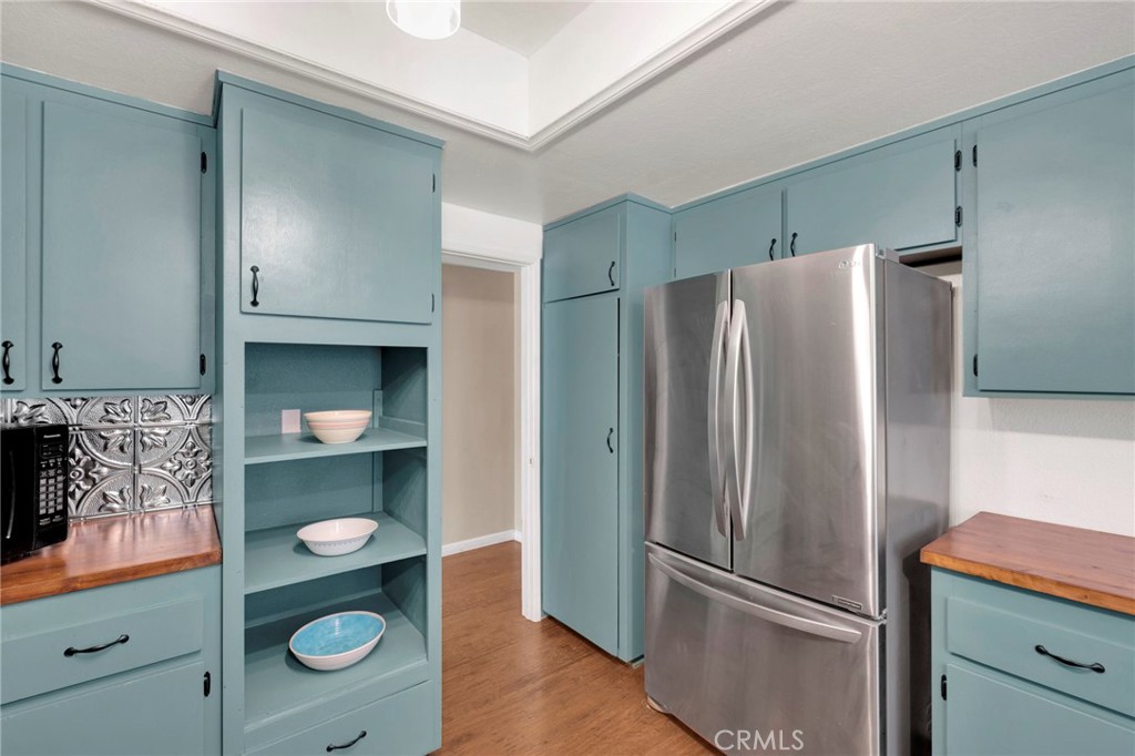 2425 San Fernando Court Property Photo 16