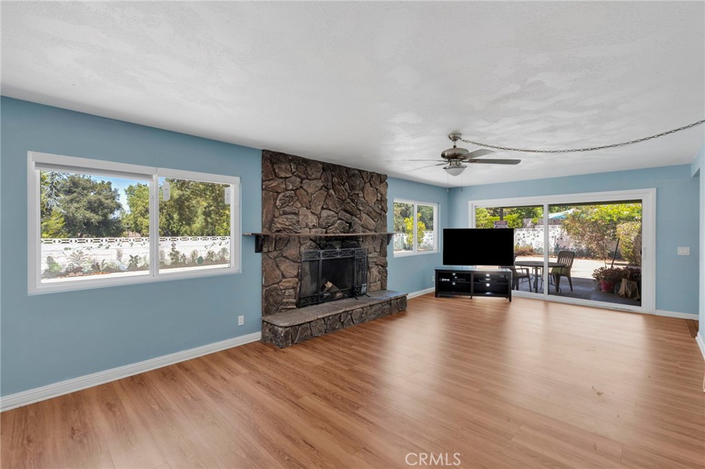 2425 San Fernando Court Property Photo 19