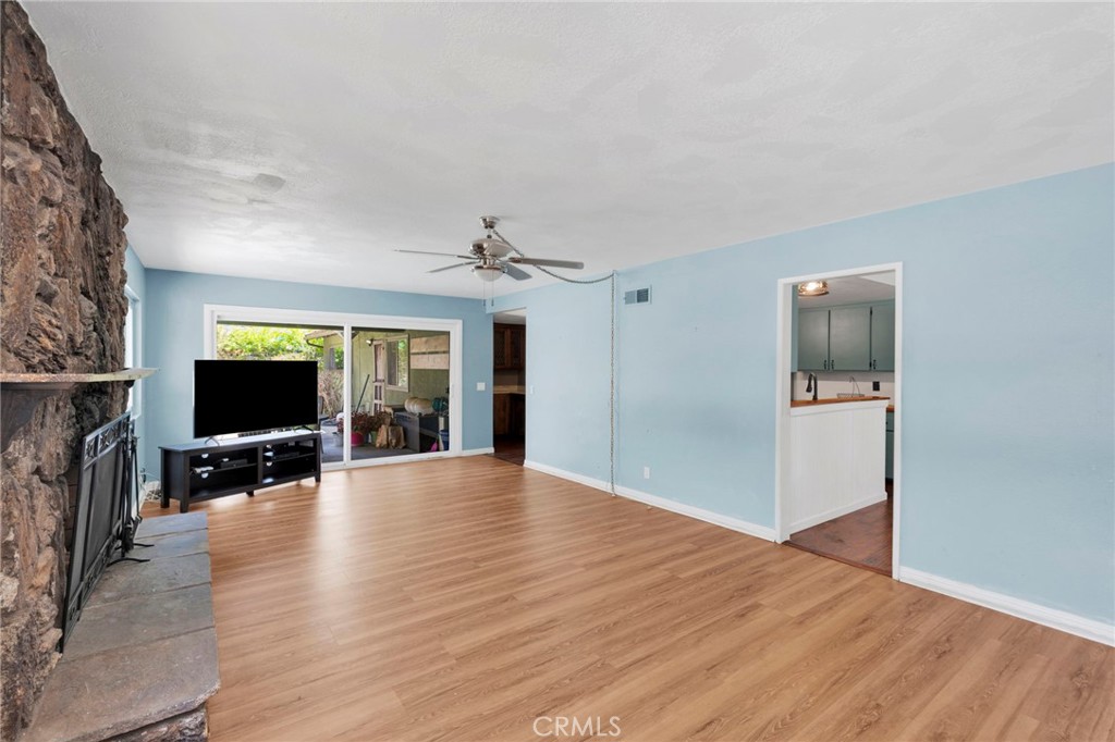 2425 San Fernando Court Property Photo 20