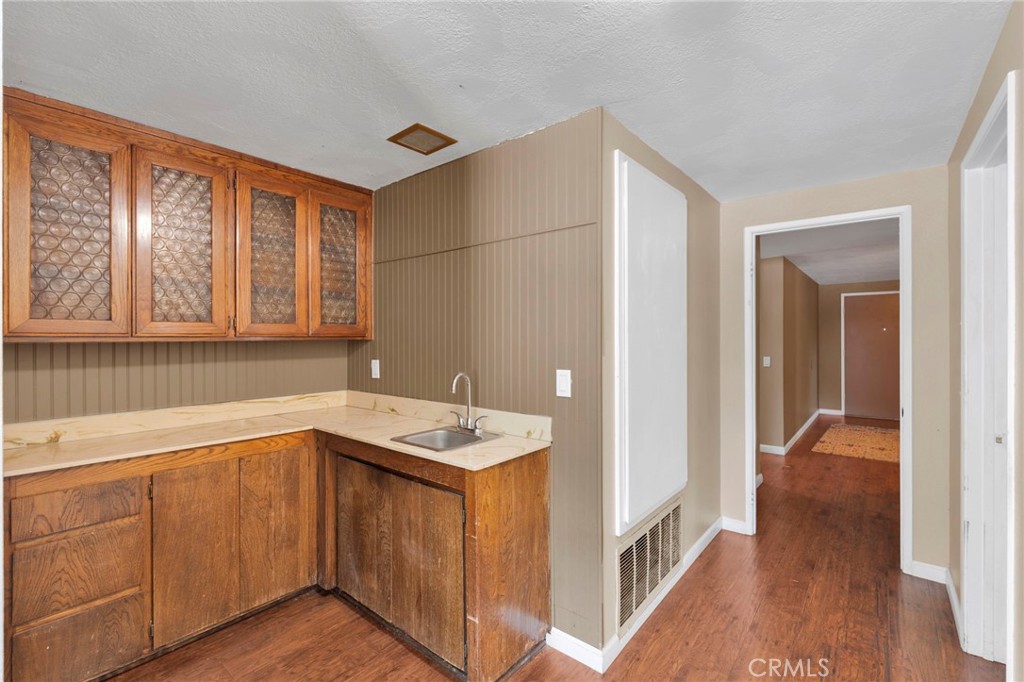 2425 San Fernando Court Property Photo 23