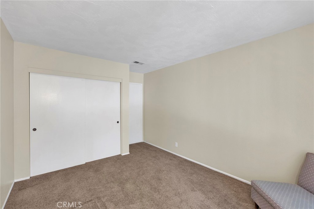 2425 San Fernando Court Property Photo 25