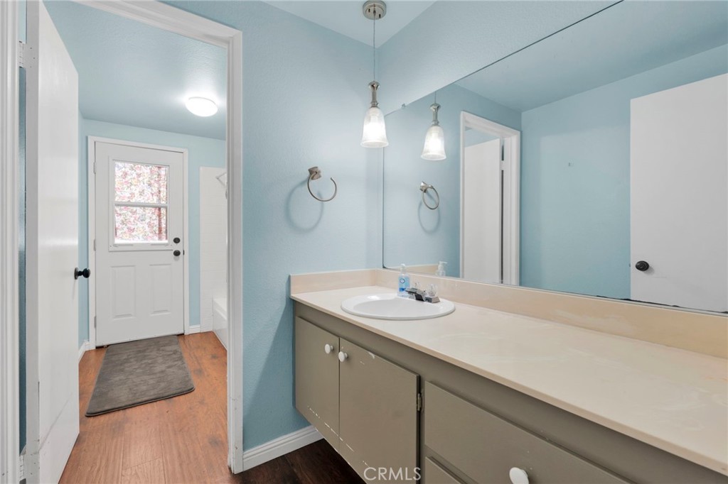 2425 San Fernando Court Property Photo 29