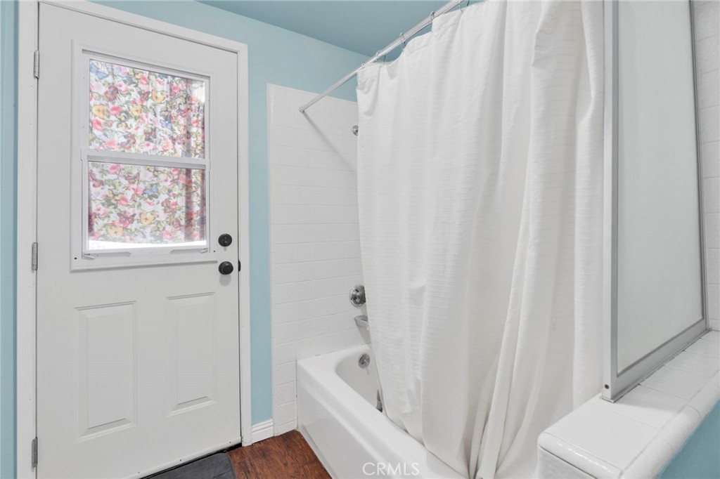 2425 San Fernando Court Property Photo 30