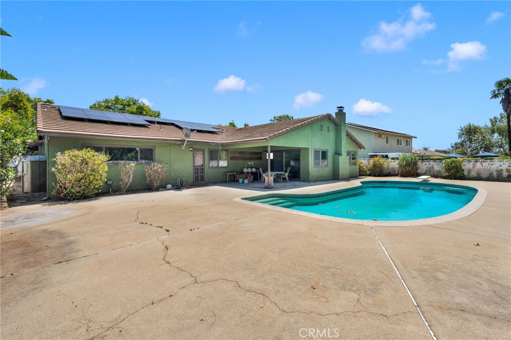 2425 San Fernando Court Property Photo 43