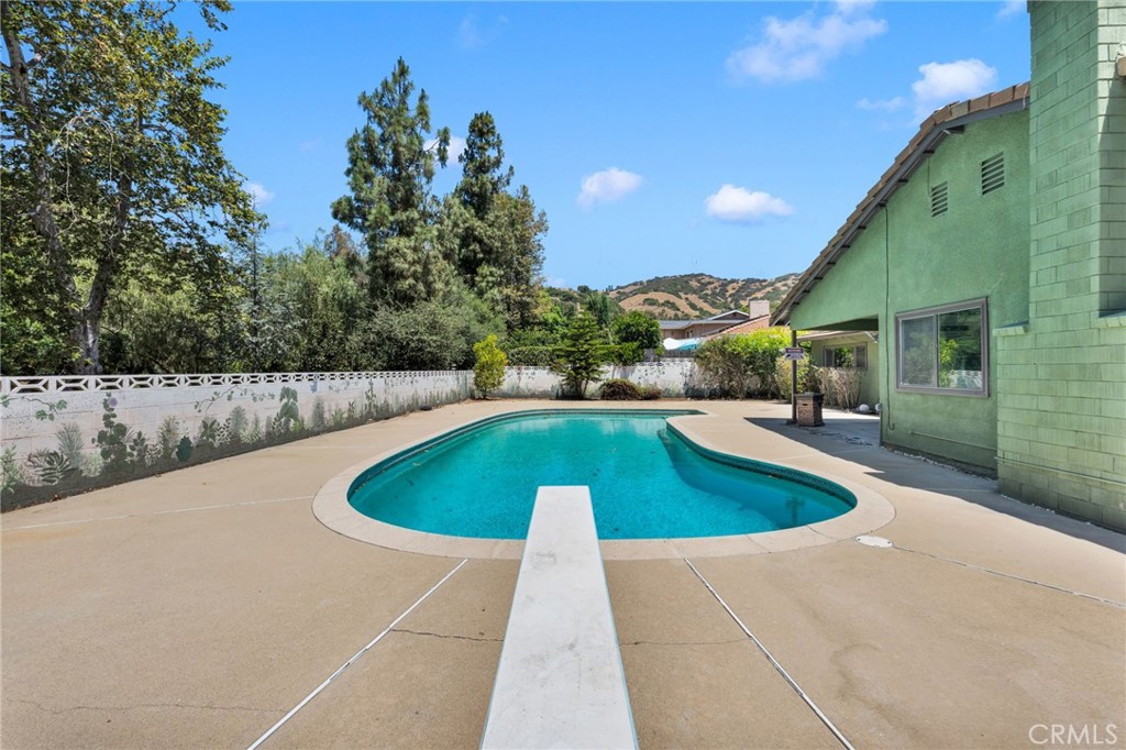 2425 San Fernando Court Property Photo 46