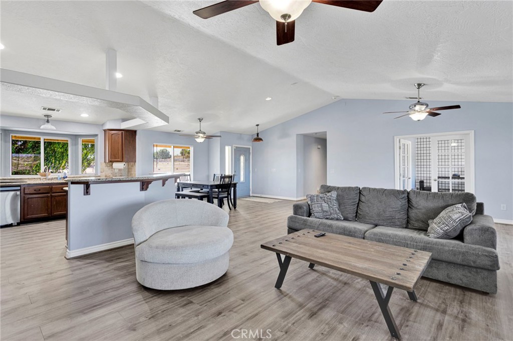 3632 Cambria Property Photo 8
