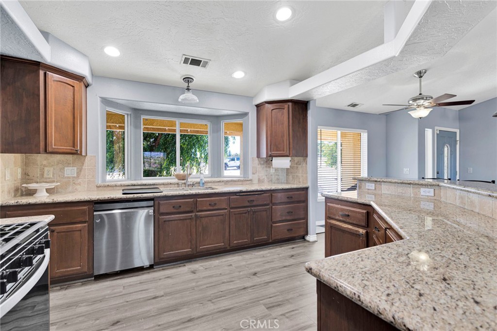 3632 Cambria Property Photo 9