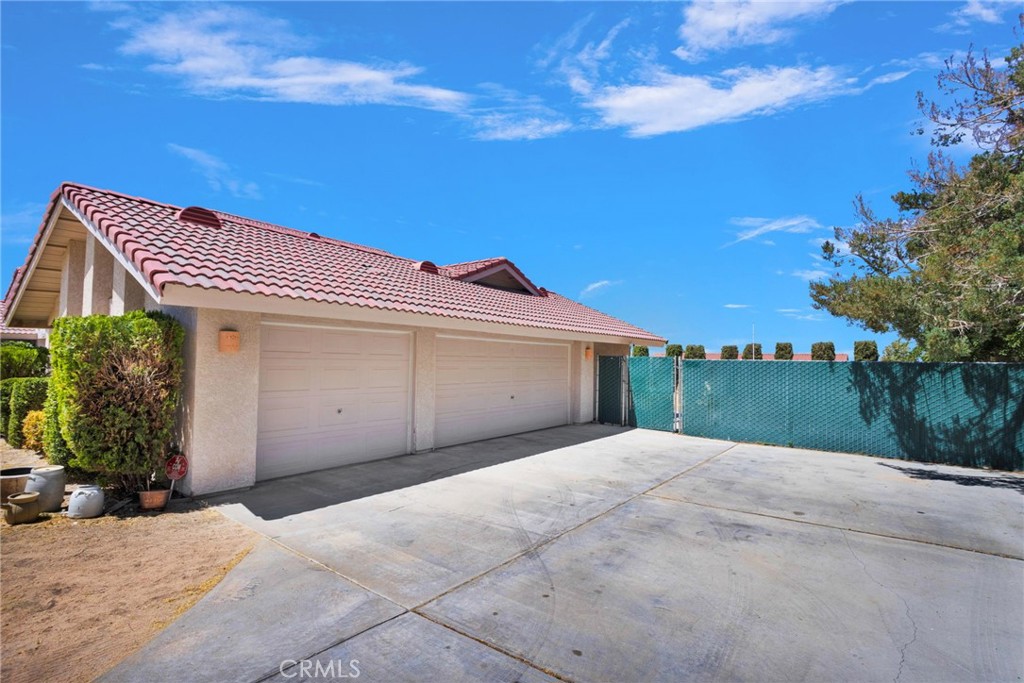 13094 Modoc Court Property Photo 3