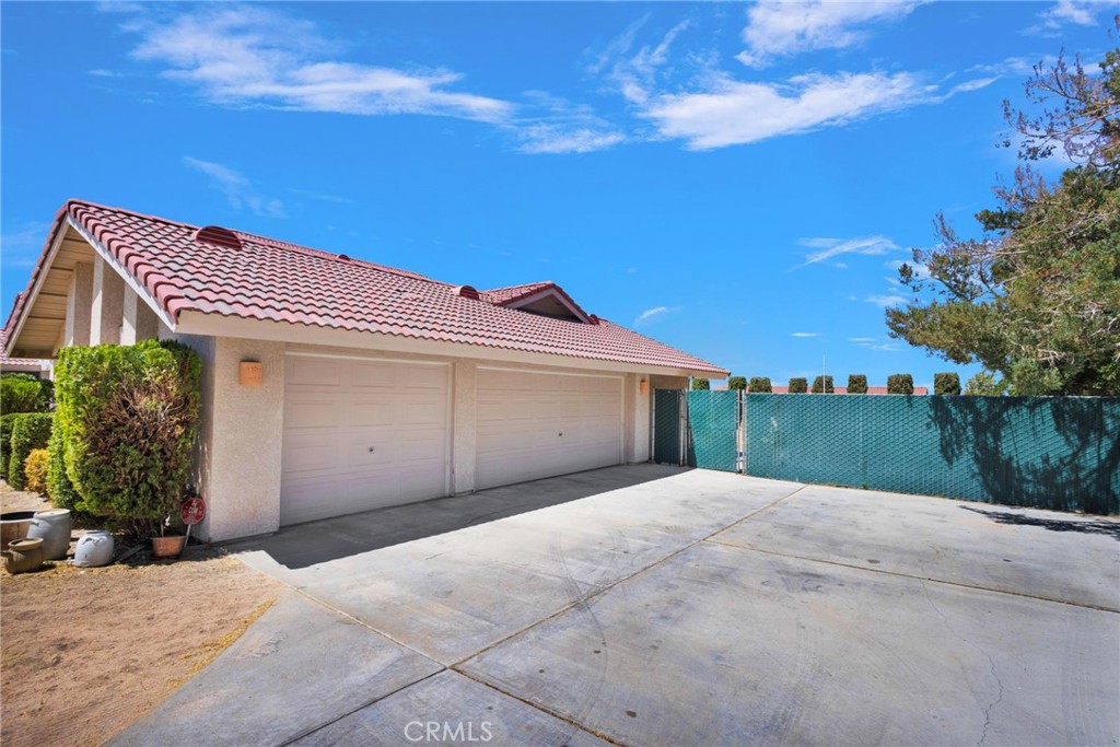 13094 Modoc Court Property Photo 3