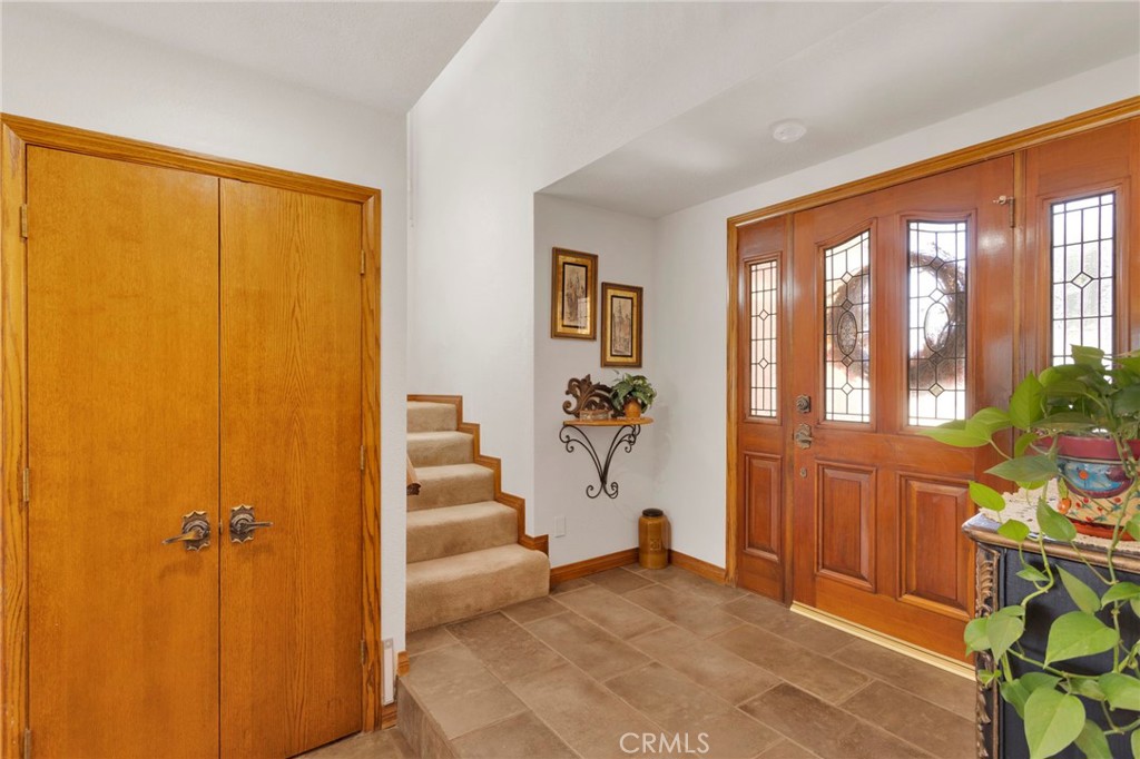 13094 Modoc Court Property Photo 5