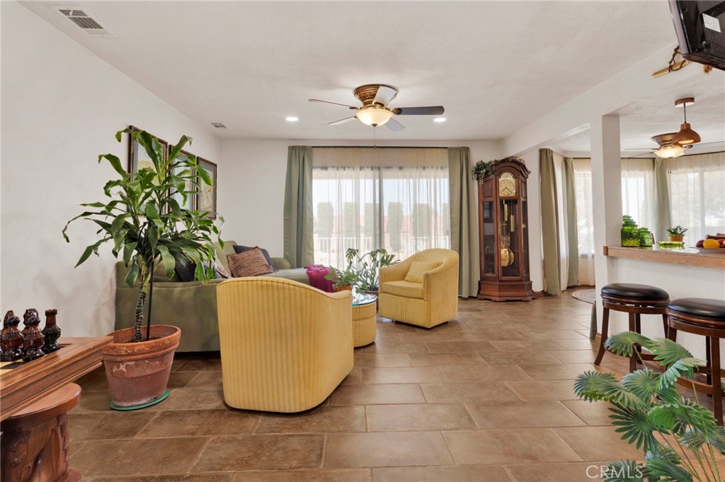 13094 Modoc Court Property Photo 6