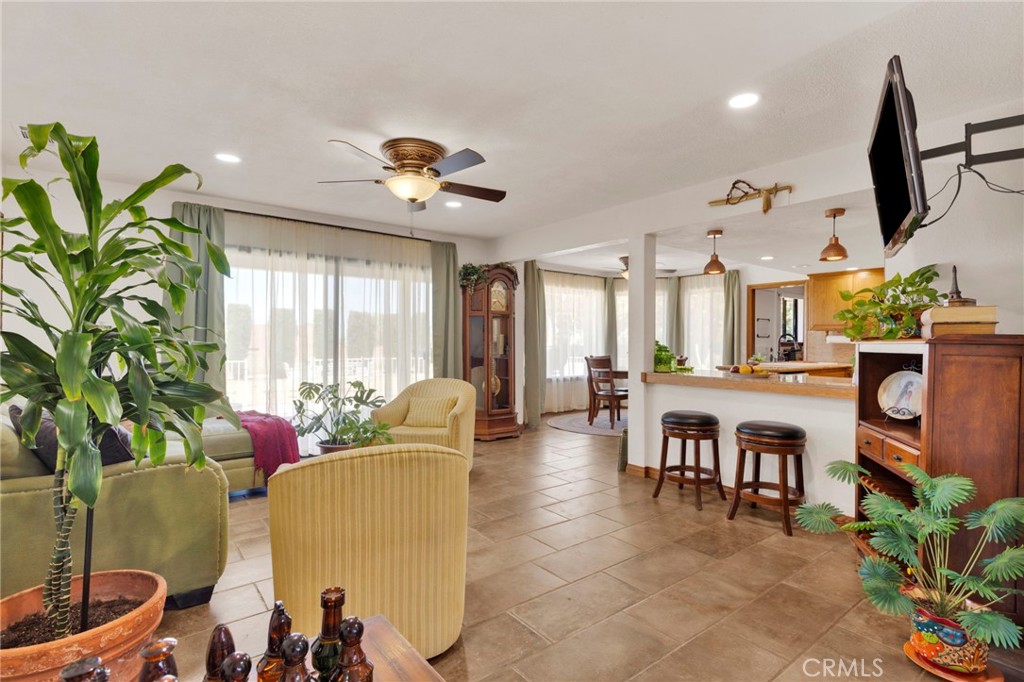 13094 Modoc Court Property Photo 7