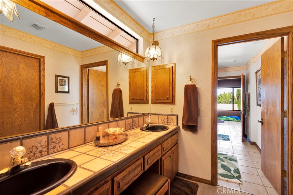 13094 Modoc Court Property Photo 19