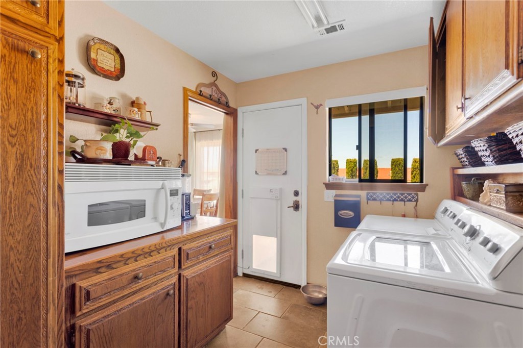 13094 Modoc Court Property Photo 41
