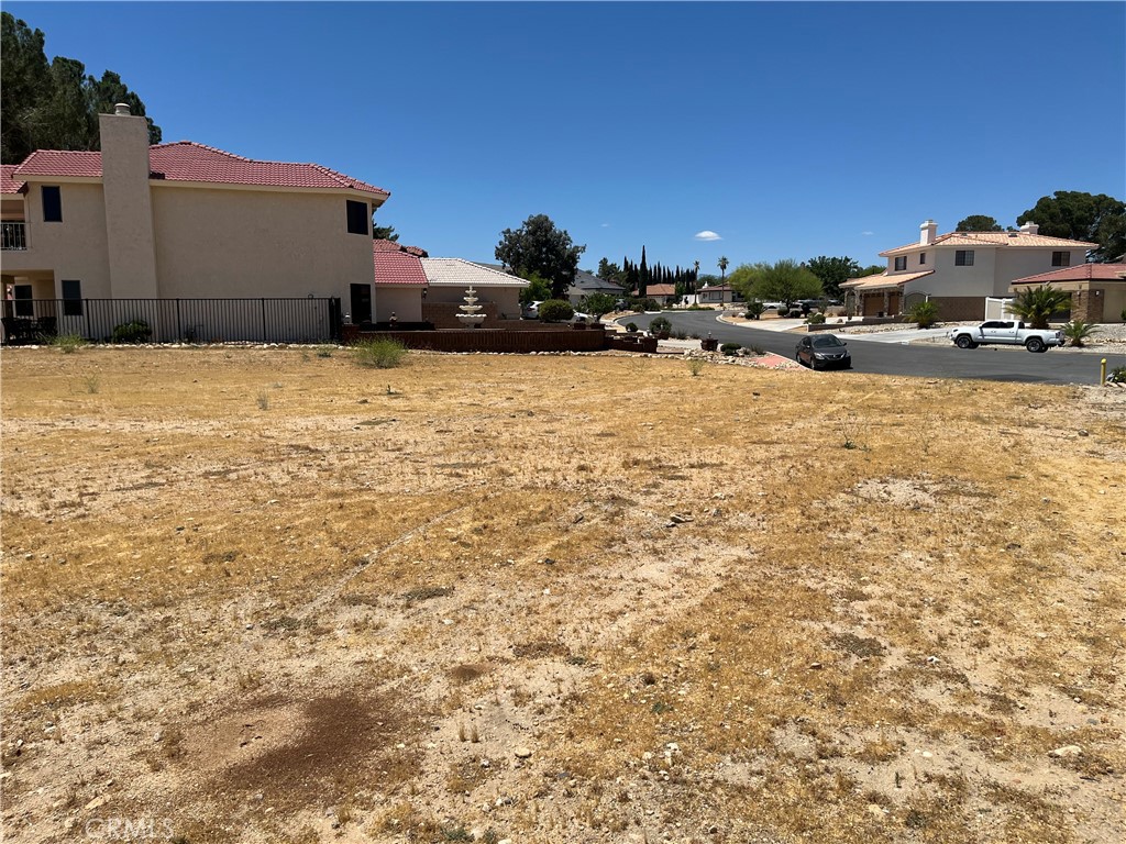 18035 Wildwood Property Photo 7
