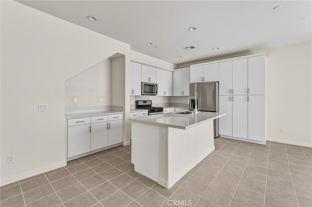 15982 Parkhouse 2 Property Photo 6