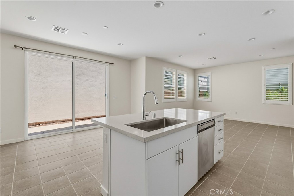 15982 Parkhouse 2 Property Photo 9