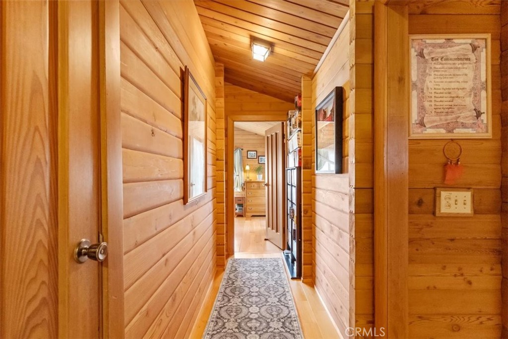 24087 Clover Spring Property Photo 9
