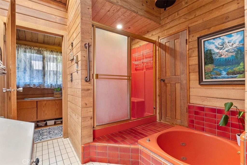24087 Clover Spring Property Photo 18