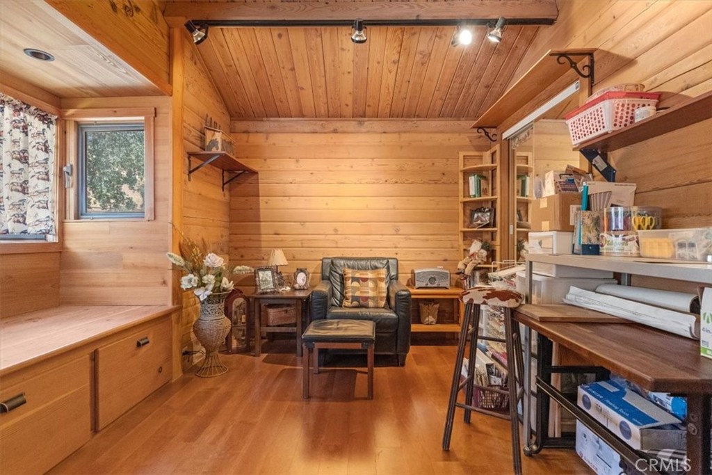 24087 Clover Spring Property Photo 21