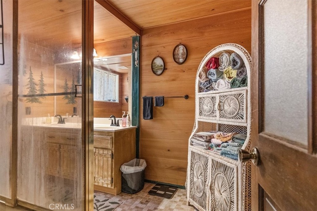 24087 Clover Spring Property Photo 42