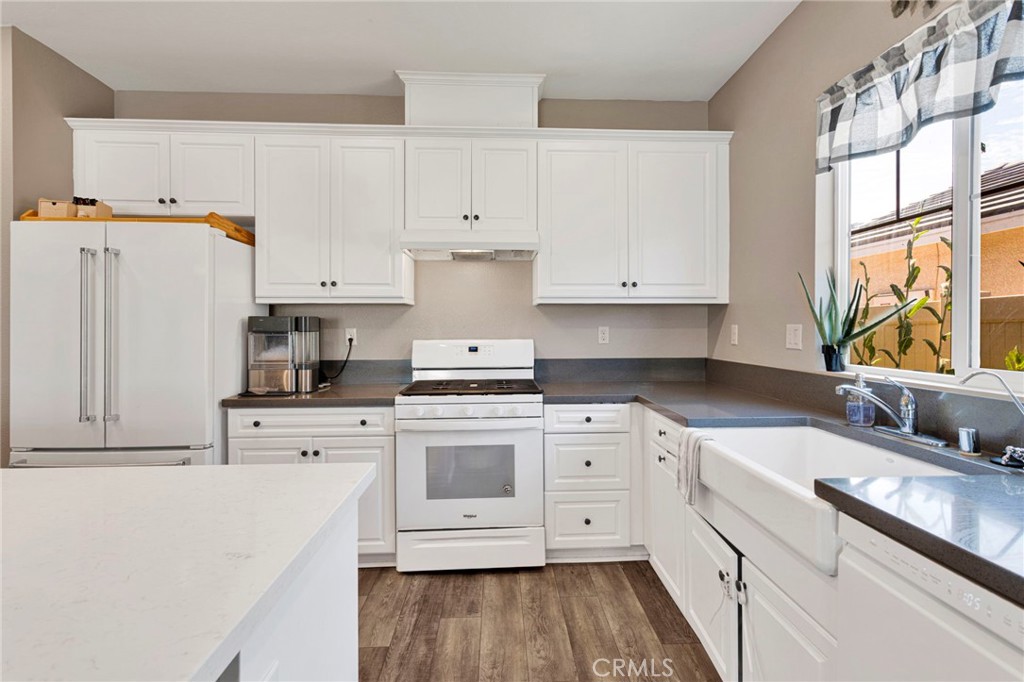 14421 Quincy Property Photo 13