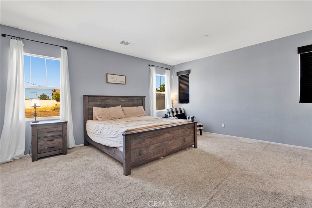 14421 Quincy Property Photo 27