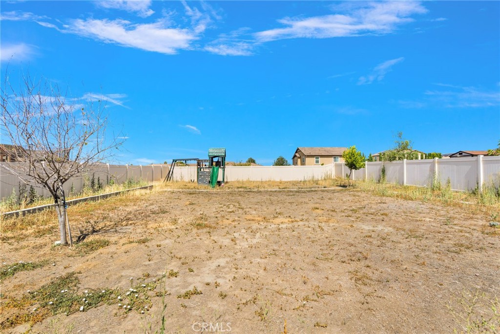 14421 Quincy Property Photo 31