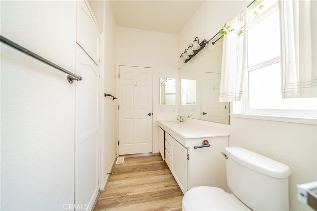 3621 Vista Property Photo 15