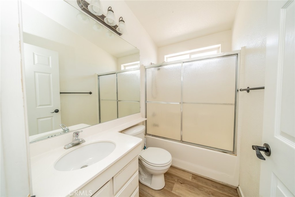 3621 Vista Property Photo 18