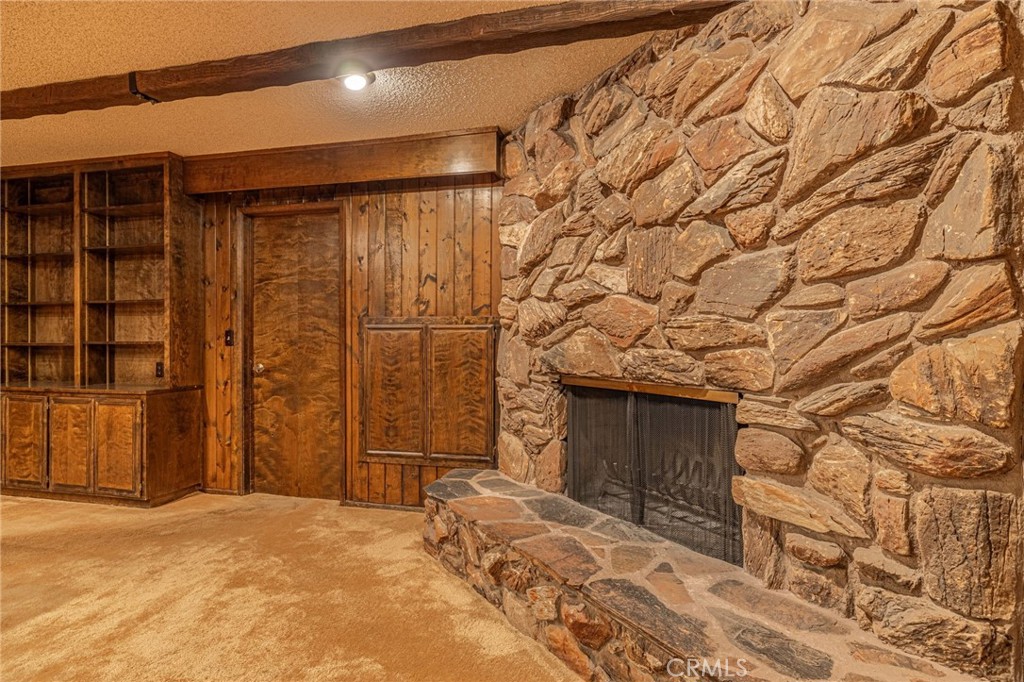 19459 Shasta Road Property Photo 26