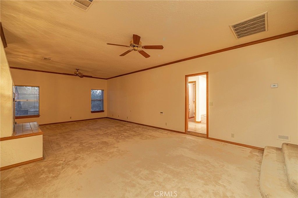 19459 Shasta Road Property Photo 34