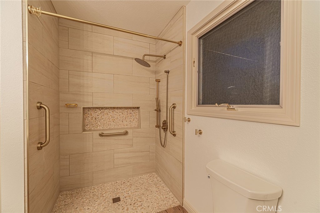19459 Shasta Road Property Photo 50